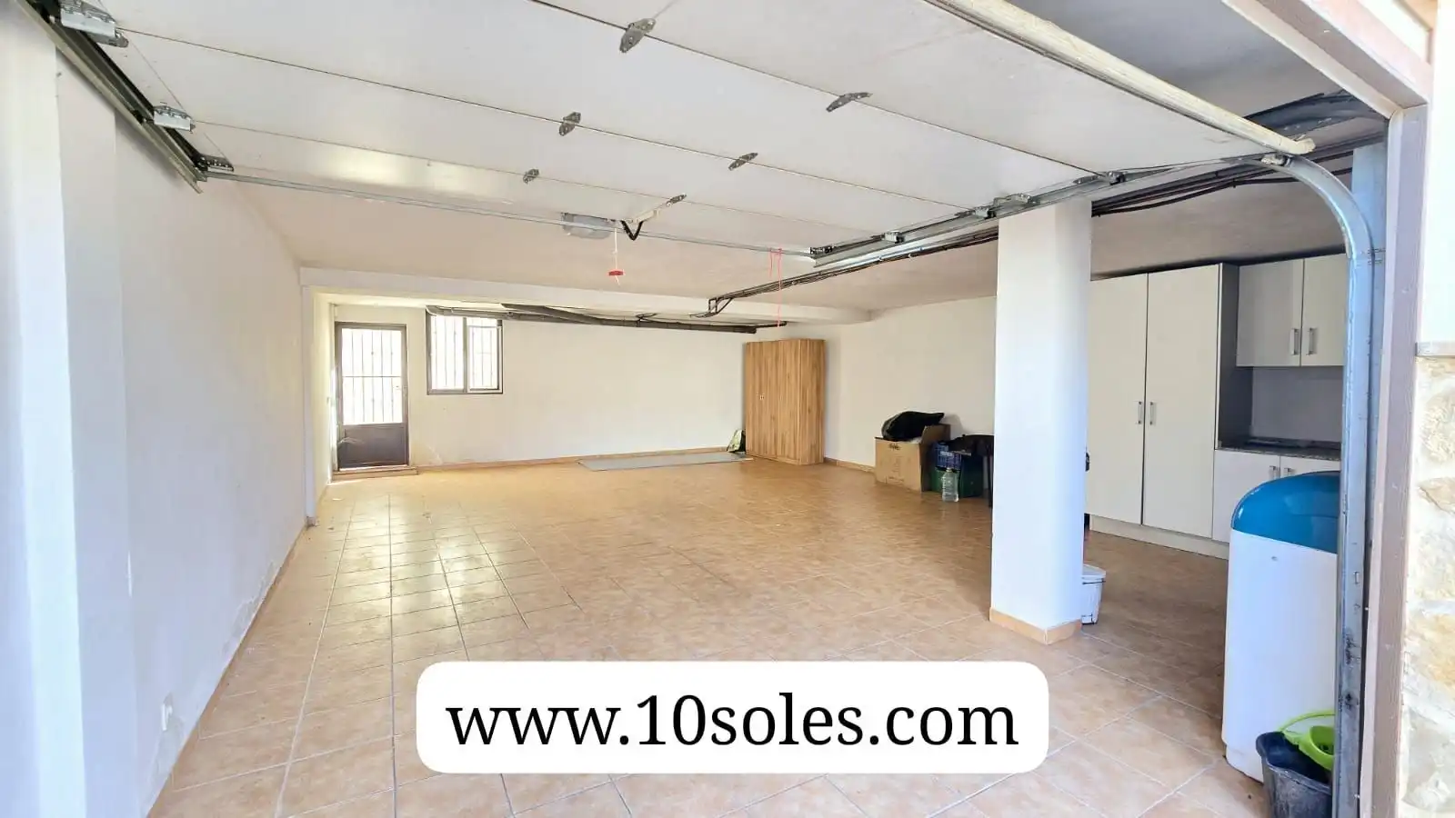 Casa adosada en venta en Bigastro con Terraza, Trastero y Piscina