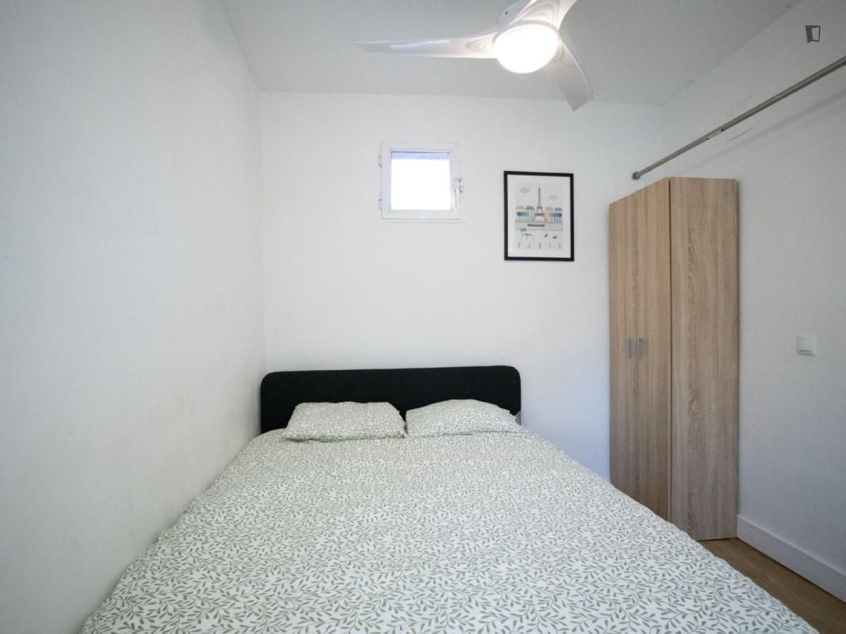 Estudio de alquiler en Palomeras Bajas