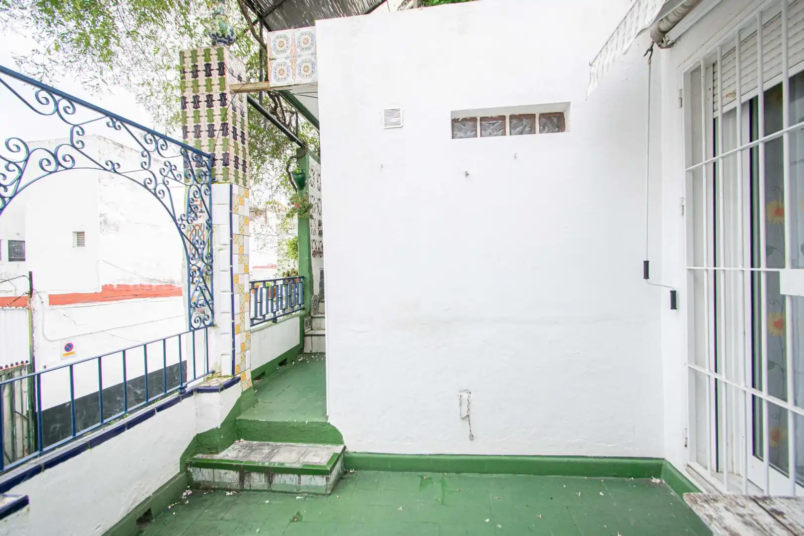 Houses for sale in Sevilla  with Air Conditioner