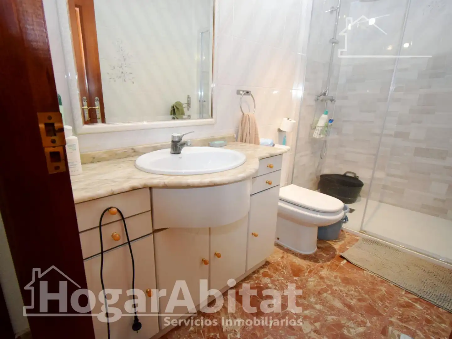 Bany de Casa o xalet en venda en Catarroja amb Aire condicionat, Calefacció i Terrassa