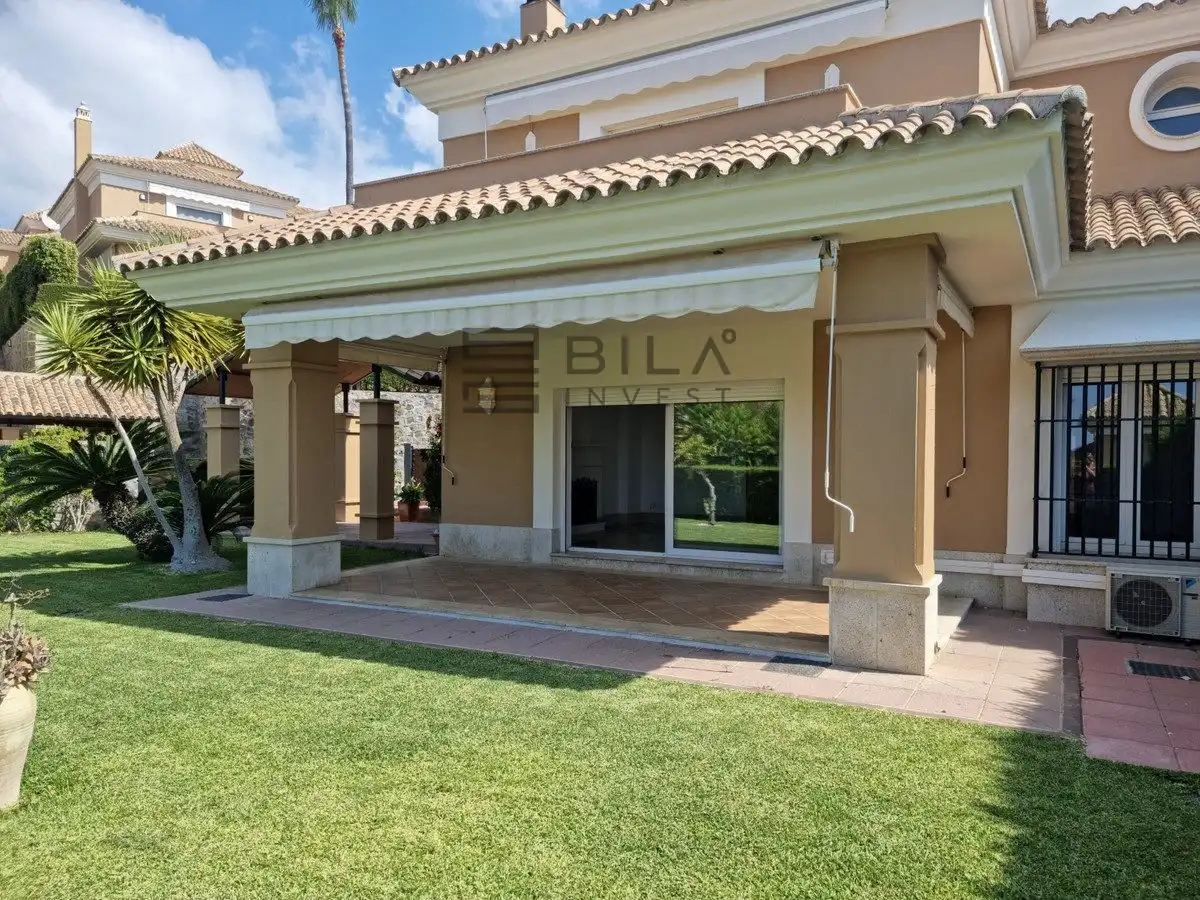 Casa a schiera con piscina in vendita a Santa Clara, imagen 2