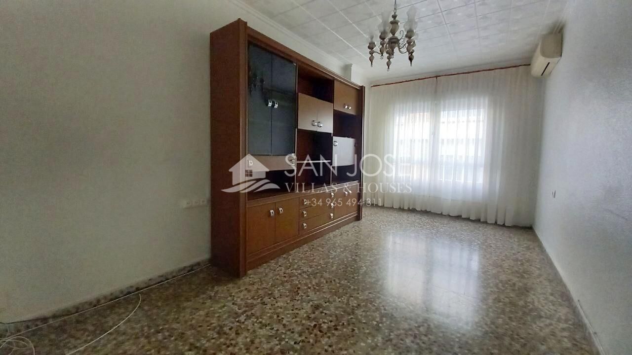 Living room of Flat for sale in Elda  with Air Conditioner, Heating and Balcony