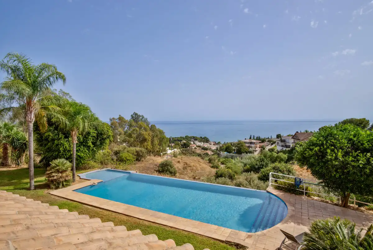 Chalet con piscina en venta en Camino Estacion Pueblo, imagen 2