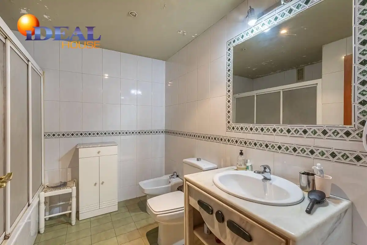 Flat for sale in San Matías - Realejo