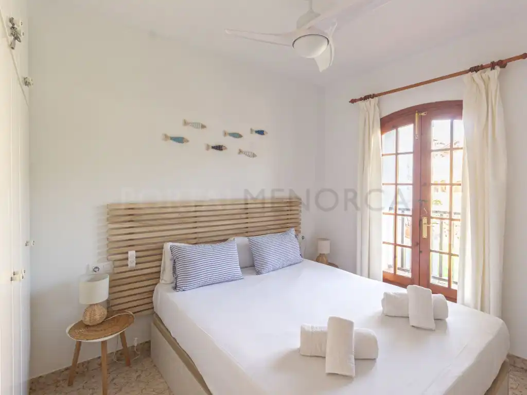 Dormitori de Apartament en venda en Alaior amb Aire condicionat, Terrassa i Piscina