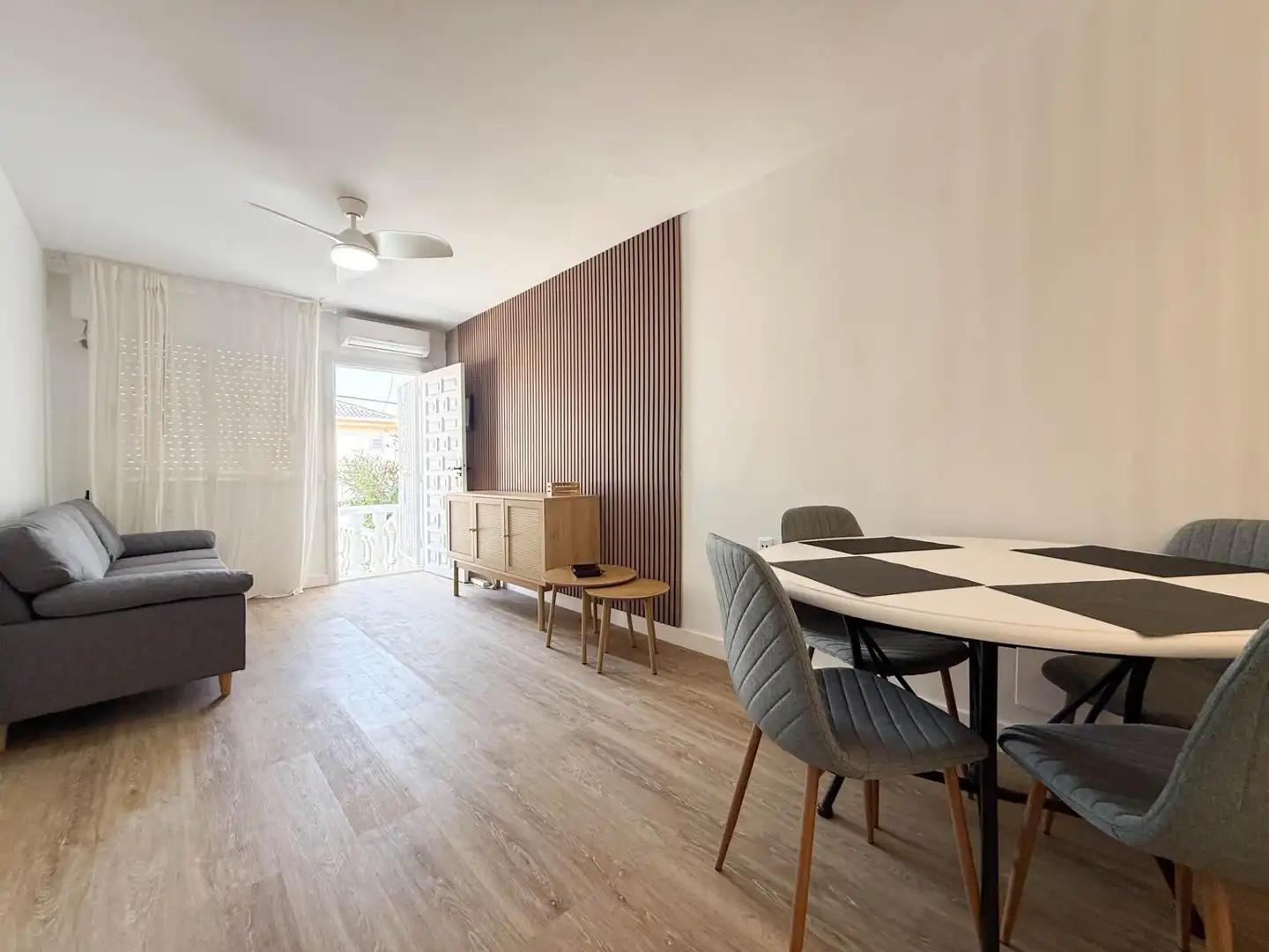 Wohnzimmer von Haus oder Chalet zur Miete in Santa Pola mit Klimaanlage, Heizung und Privatgarten