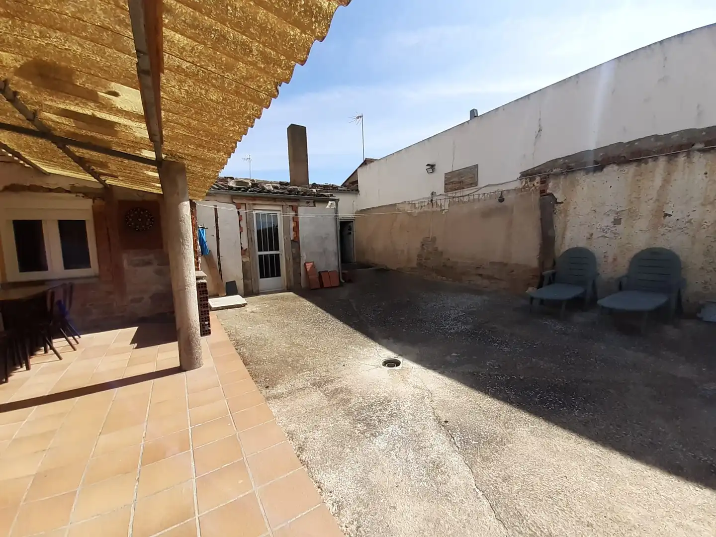 Exterior view of Houses for sale in Montamarta  with Heating, Parquet flooring and Storage room