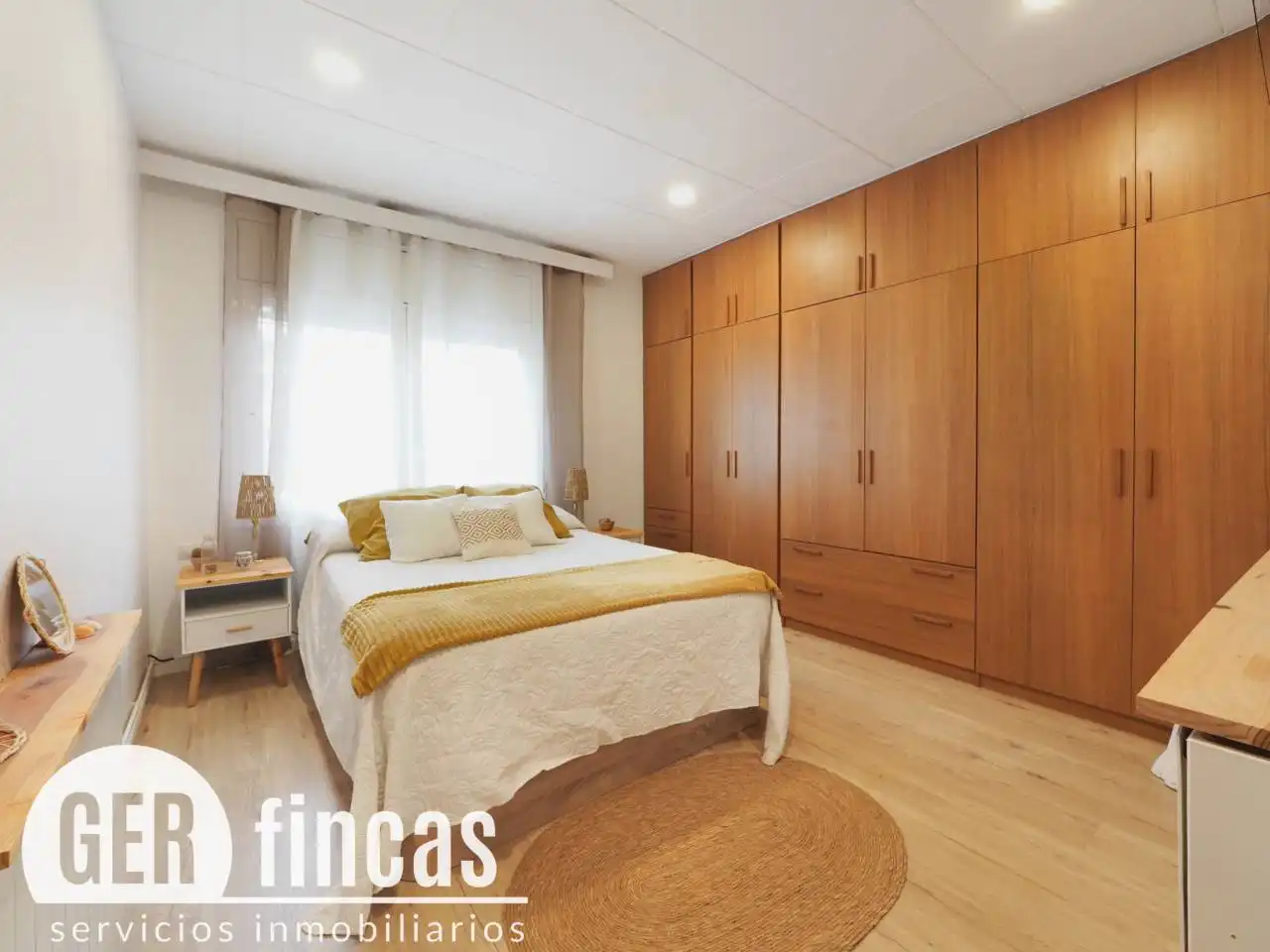 Flat with balcony for sale in Calle Travessera, imagen 17