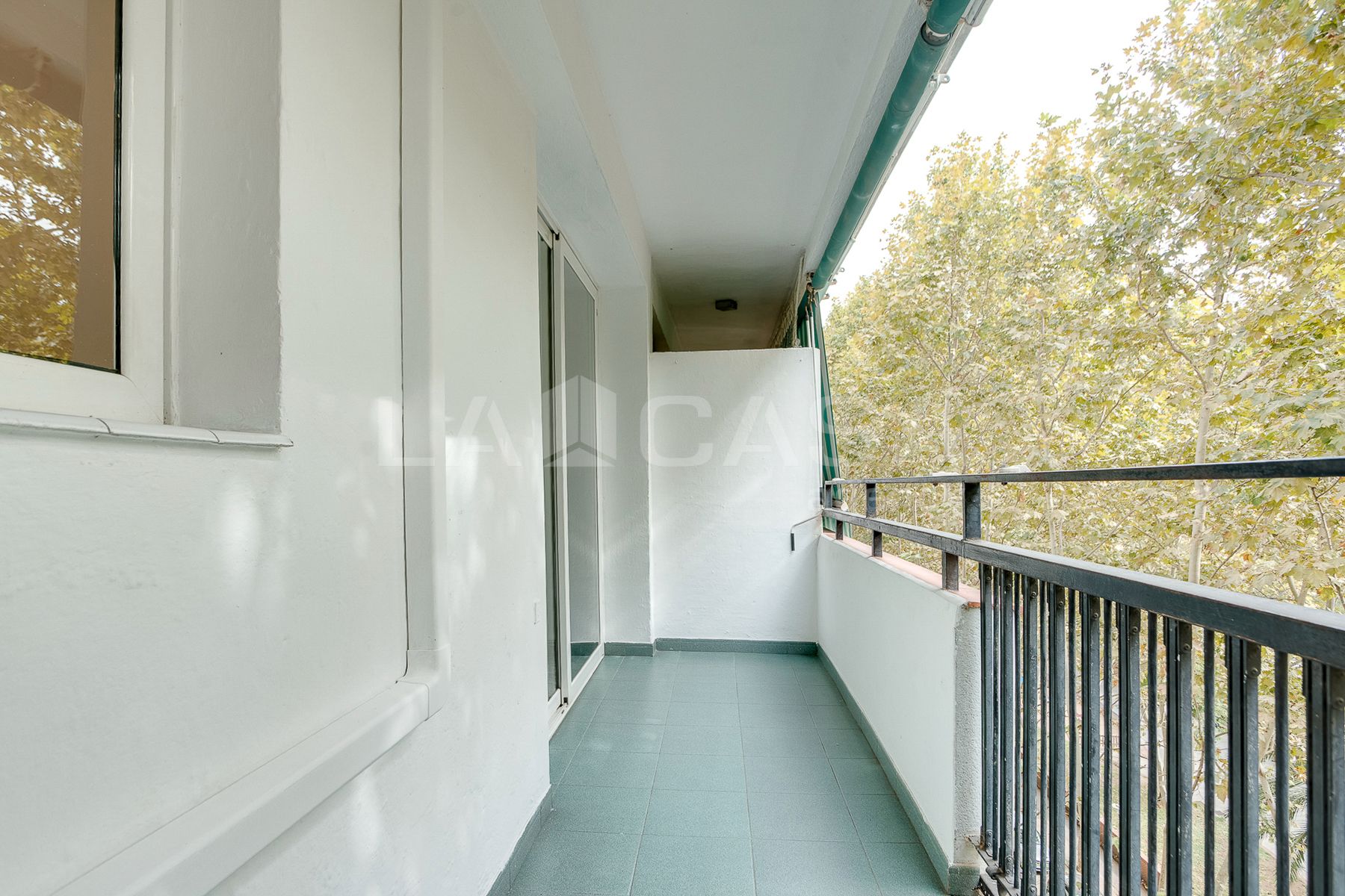 Balcony of Flat for sale in  Barcelona Capital  with Air Conditioner, Heating and Oven