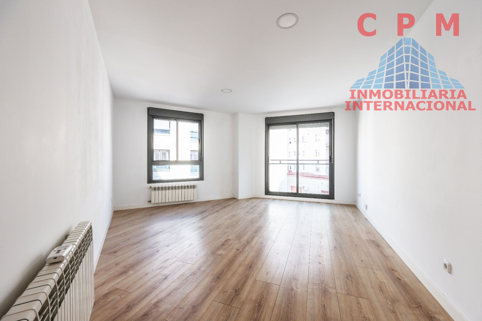 Sala d'estar de Pis de lloguer en  Madrid Capital amb Aire condicionat, Calefacció i Parquet