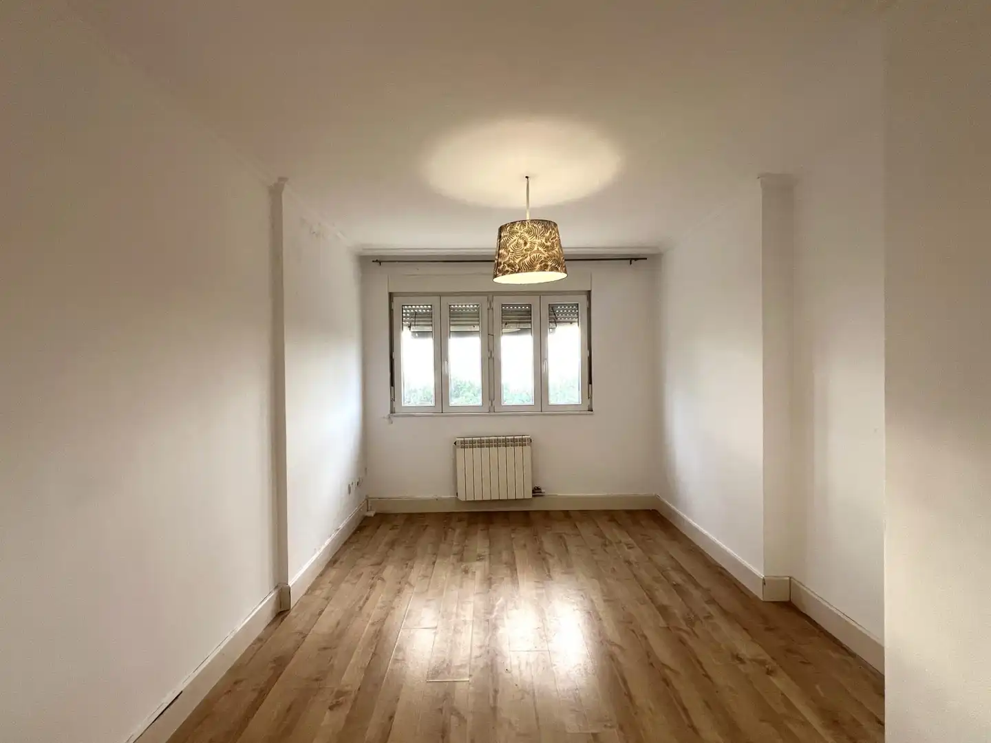 Sala d'estar de Pis en venda en Miengo amb Calefacció i Terrassa