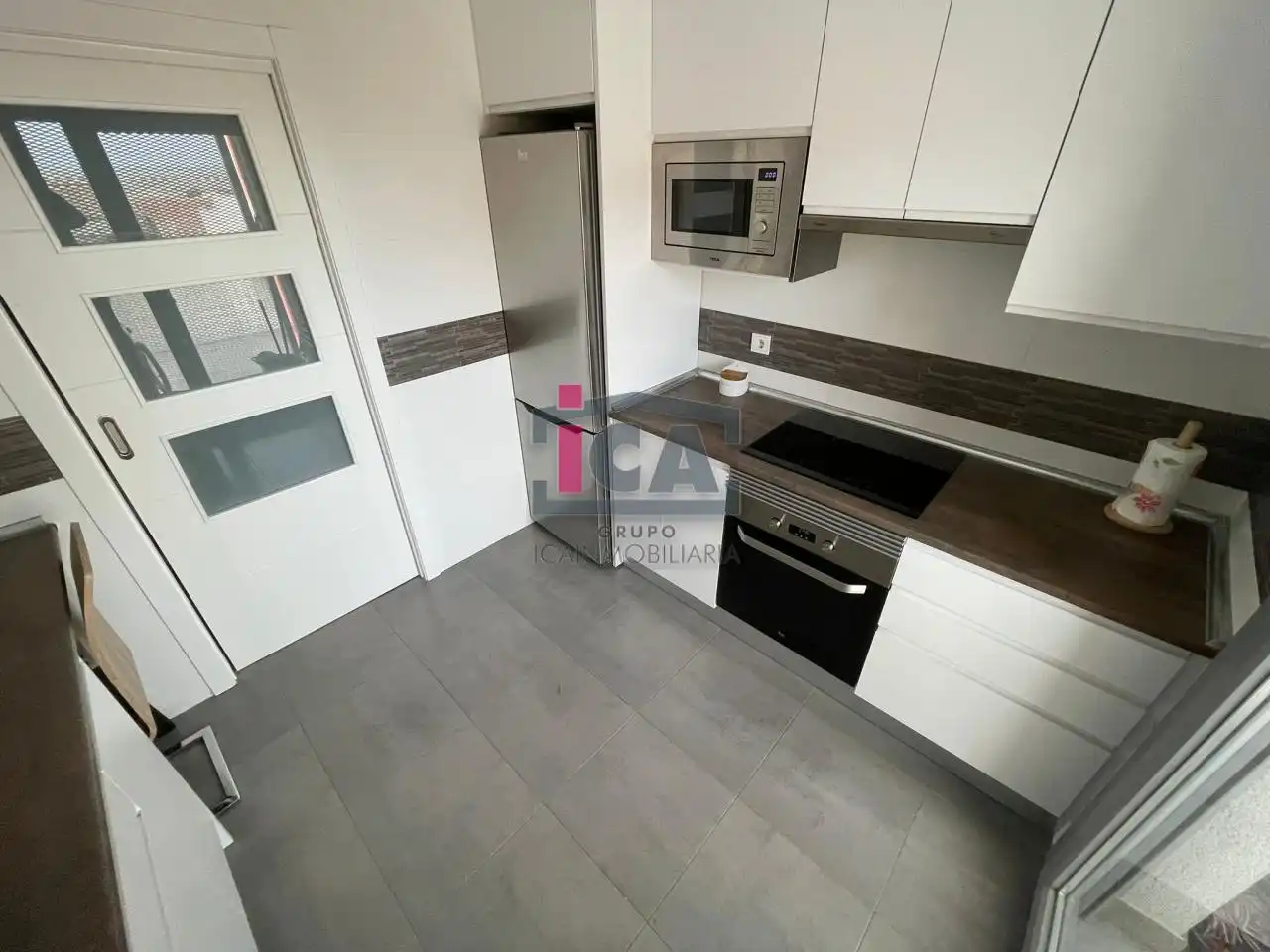 Cuina de Apartament de lloguer en Cáceres amb Aire condicionat, Calefacció i Piscina