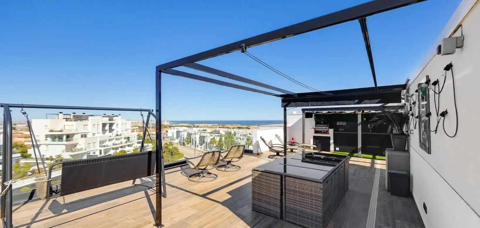 Terrassa de Àtic en venda en Torrevieja amb Aire condicionat, Calefacció i Jardí privat