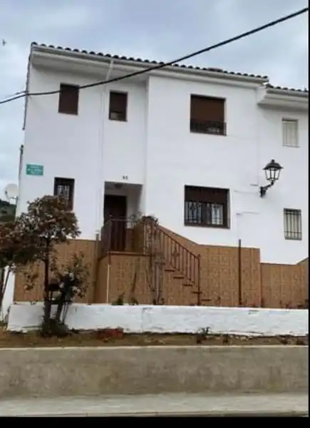 Vista exterior de Casa adosada en venda en Villaviciosa de Córdoba amb Moblat