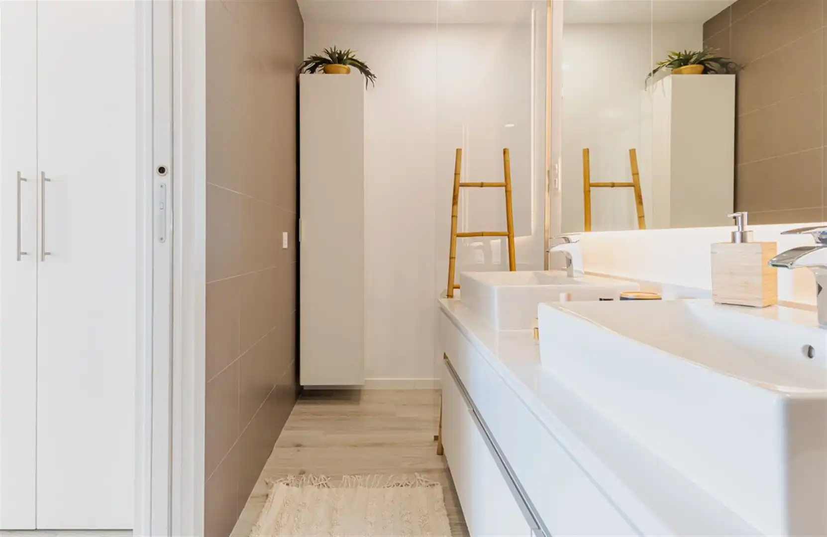 Bathroom of Houses for sale in Estepona  with Air Conditioner and Terrace