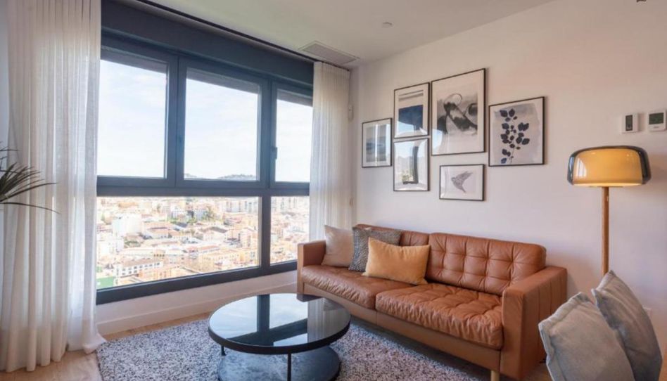 Foto 1 de Apartament de lloguer a Martiricos - La Roca - La Rosaleda, Málaga