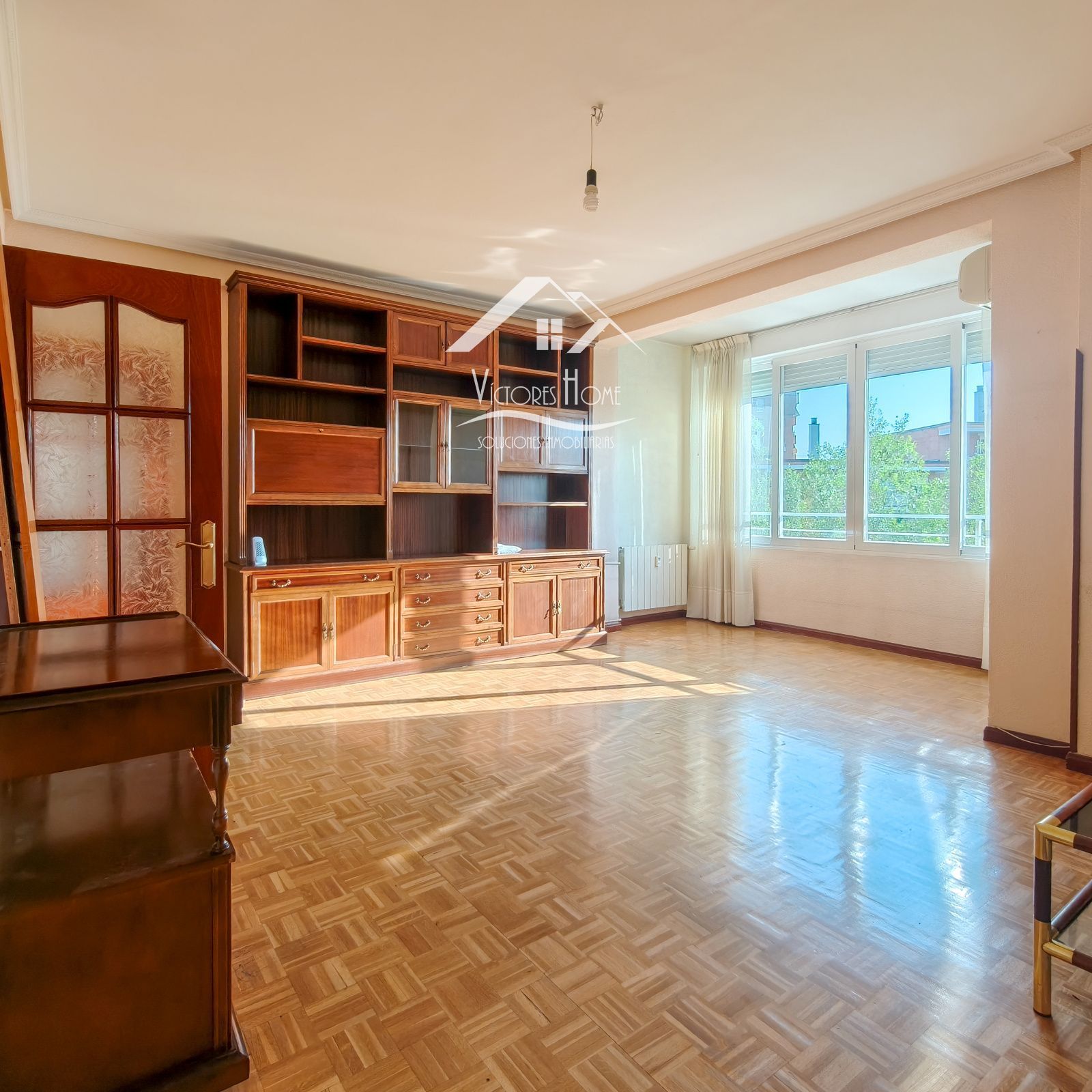 Sala de estar de Piso en venta en  Madrid Capital con Aire acondicionado, Calefacción y Parquet