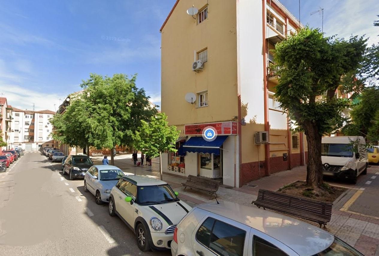 Vista exterior de Piso en venta en  Granada Capital con Balcón
