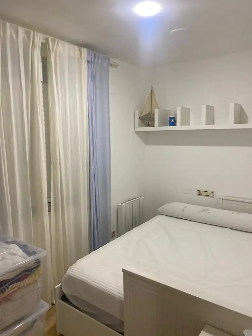 Habitación de Piso de alquiler en Malpica de Bergantiños con Calefacción, Trastero y Amueblado
