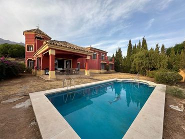 Xalet amb piscina en venda a Marbella Centro