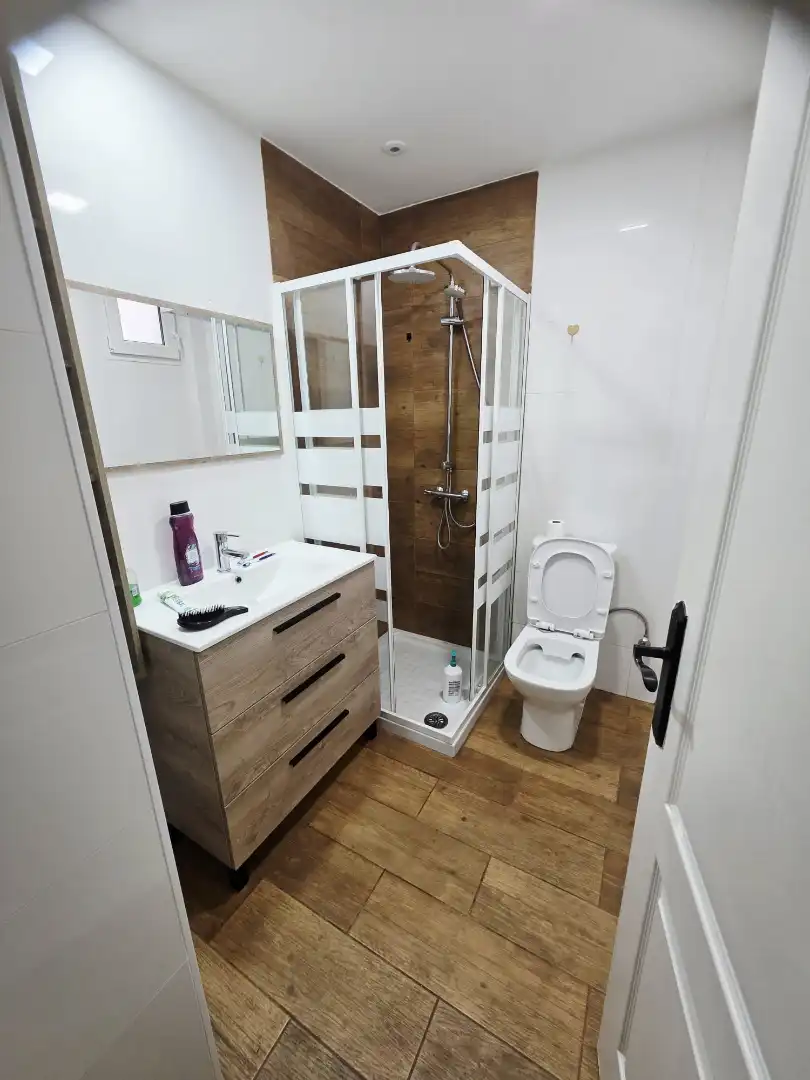 Bathroom of Ground floor for sale in Terrassa  with Oven