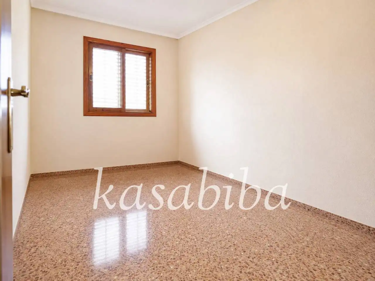 Flat for sale in Calle RIBARROJA, Centro Ciudad