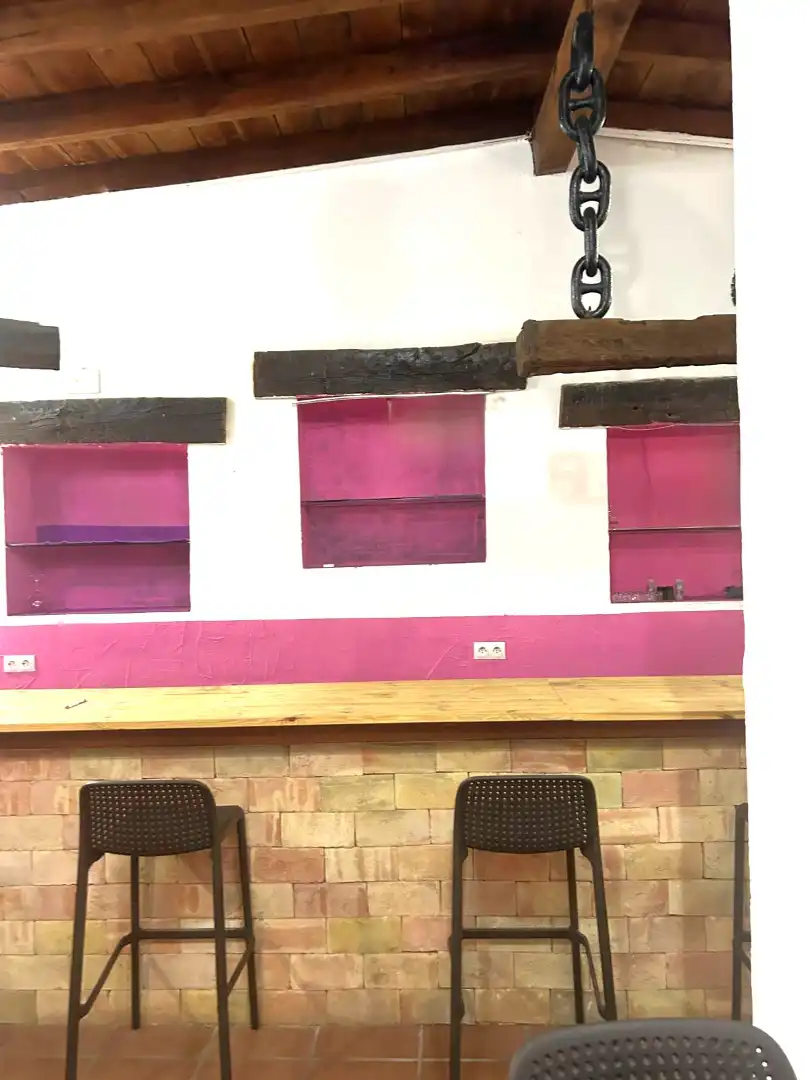 Commercial properties for rent in Cartagena  with Air Conditioner, Heating and Furnished