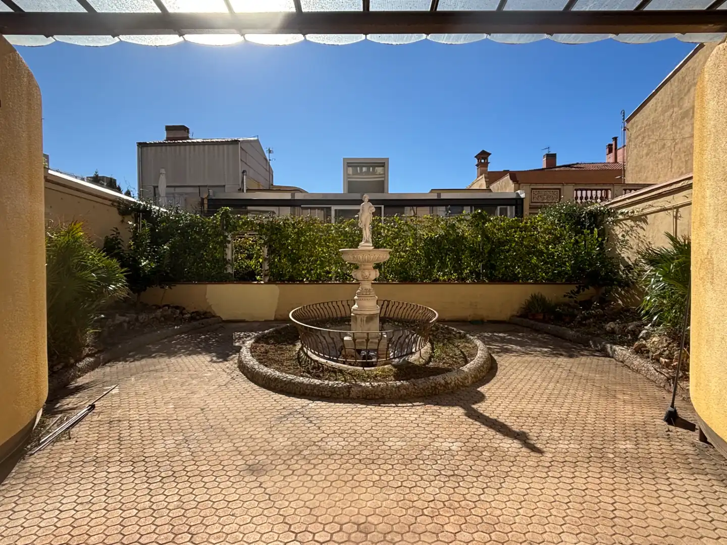 Garten von Erdgeschoss zum Verkauf in Terrassa mit Klimaanlage, Heizung und Privatgarten