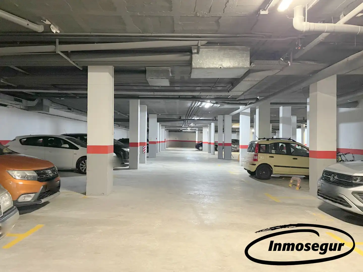 Parking de Piso en venta en Salou con Calefacción, Terraza y Amueblado