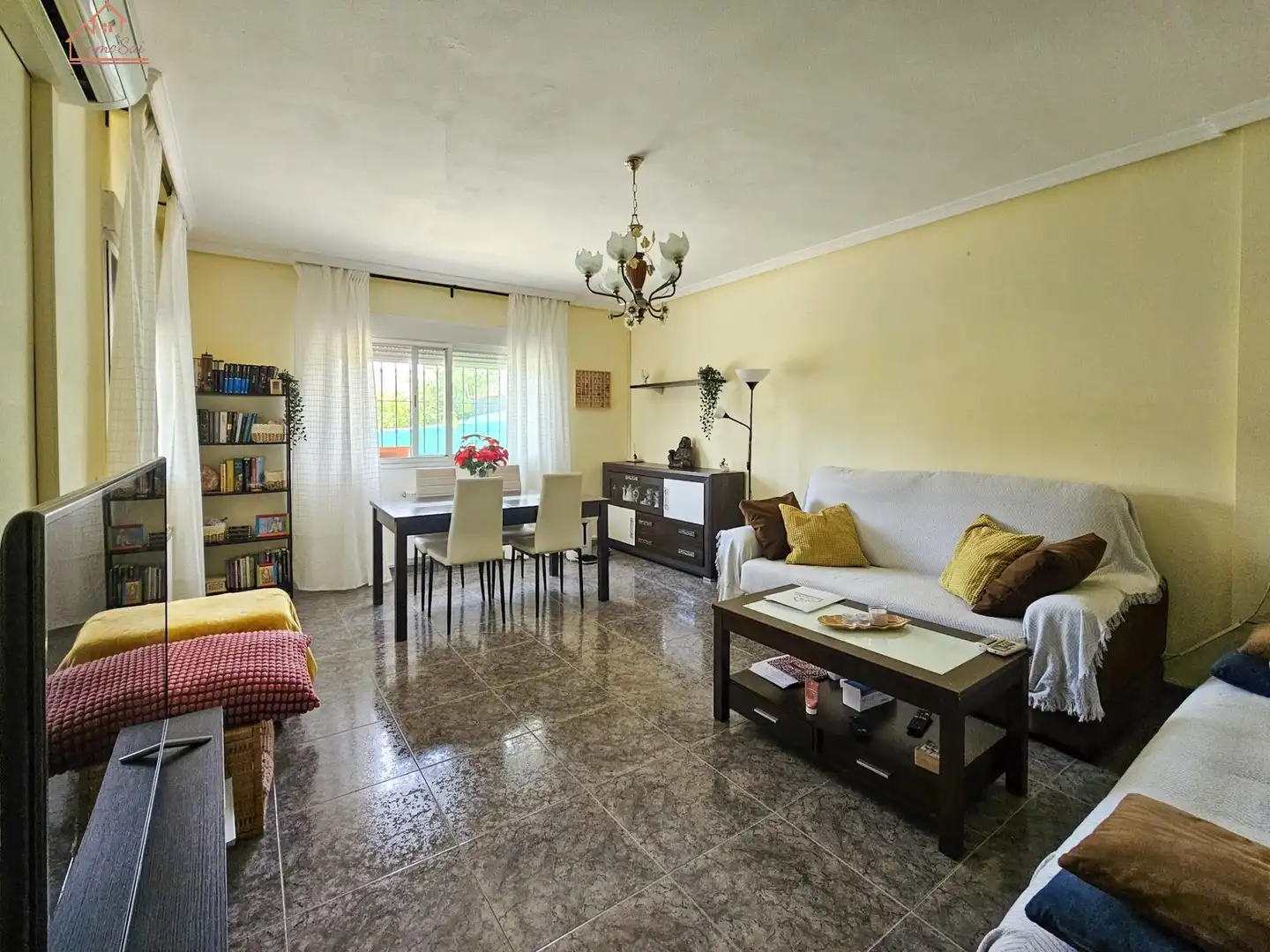 Sala d'estar de Casa o xalet en venda en Chinchón amb Aire condicionat, Calefacció i Jardí privat