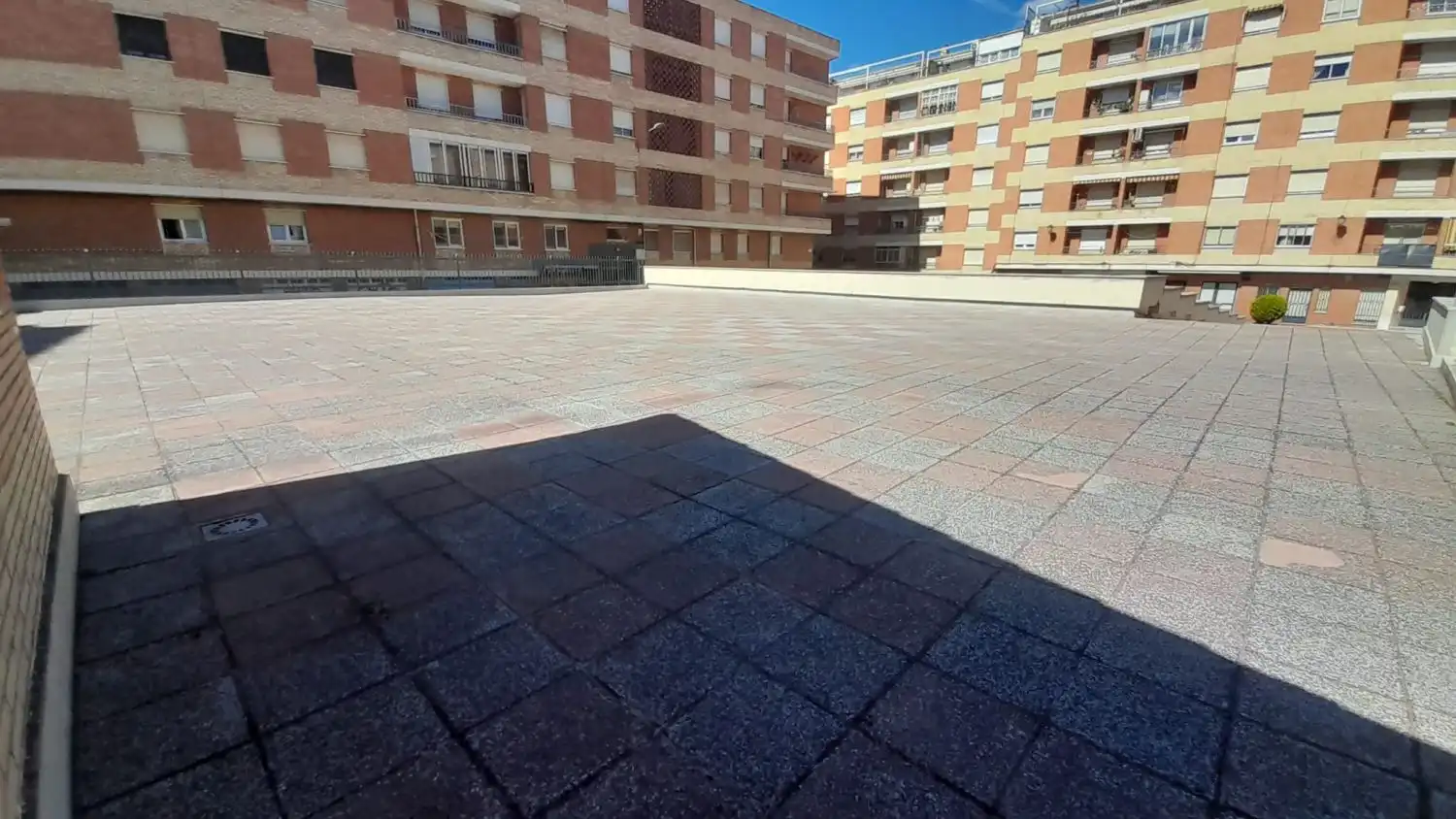 Aparcament de Pis en venda en Salamanca amb Calefacció, Terrassa i Traster