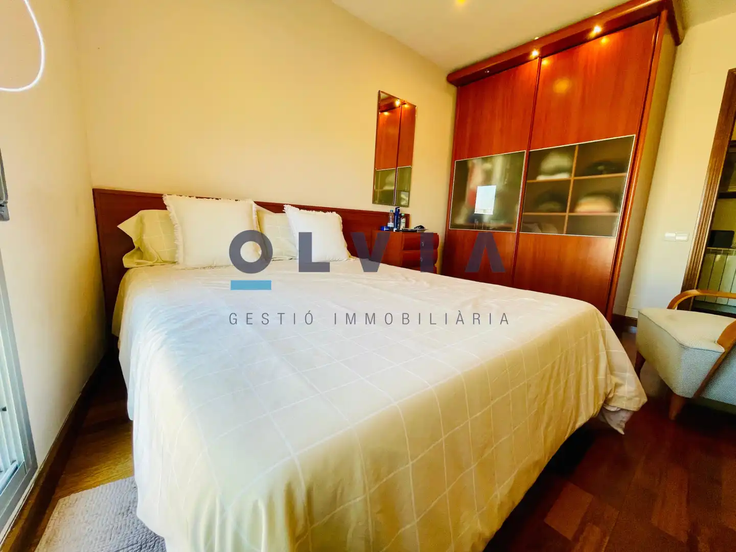 Bedroom of Duplexes for sale in Terrassa  with Air Conditioner, Heating and Parquet flooring