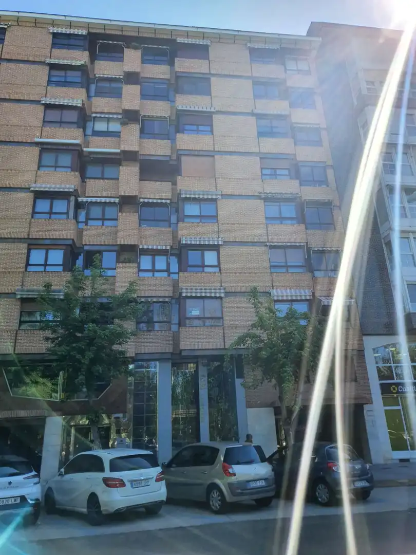 Vista exterior de Oficina en venta en Palencia con Calefacción
