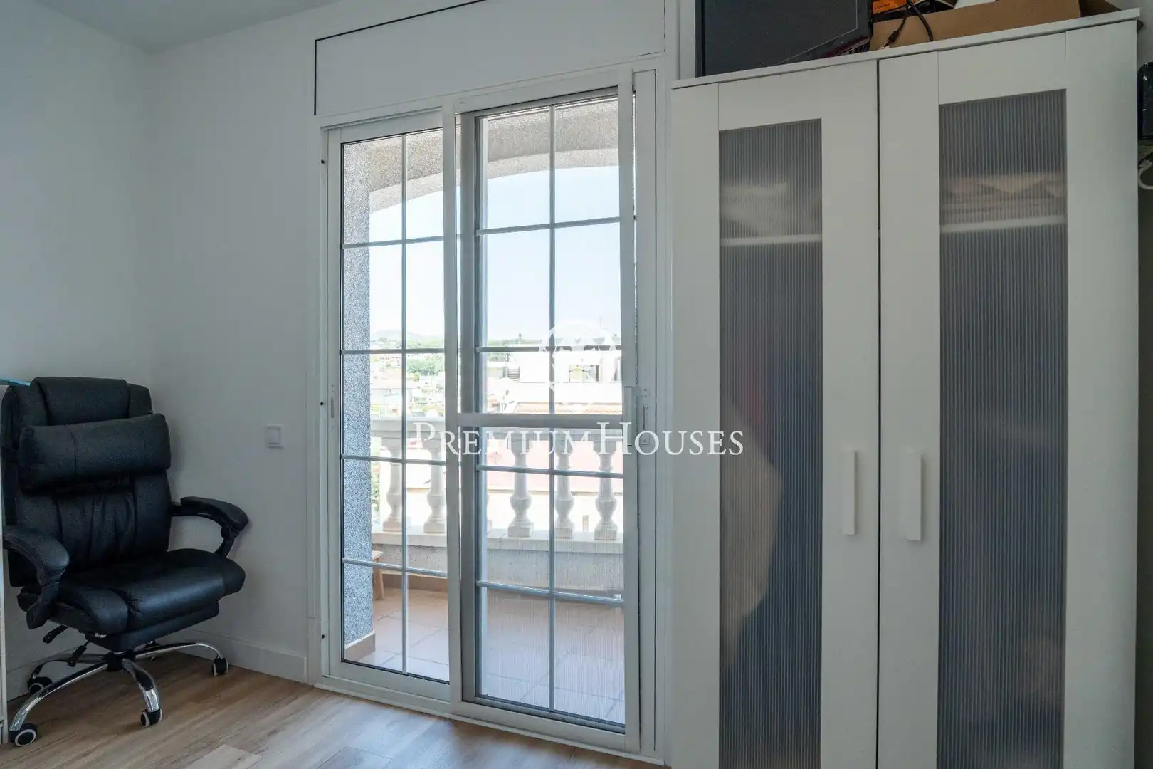 Balcony of Detached homes for sale in Vilanova i la Geltrú  with Air Conditioner, Heating and Storage room