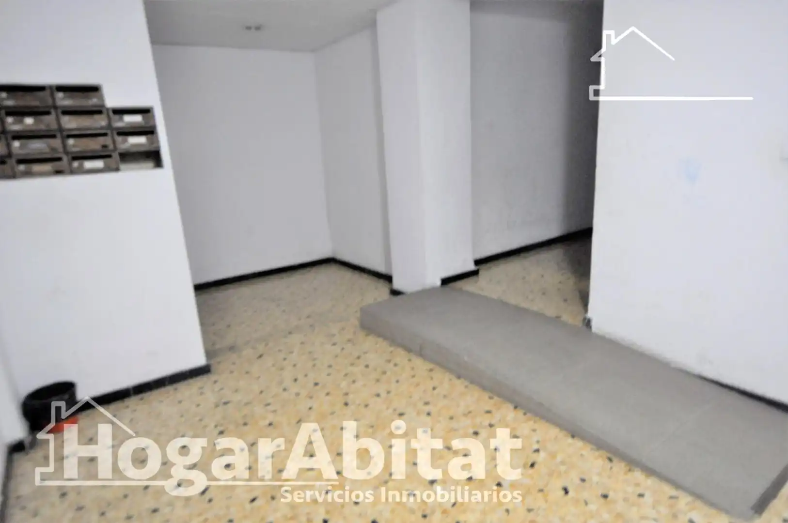 Flat for sale in Valencia  with Air Conditioner, Heating and Terrace