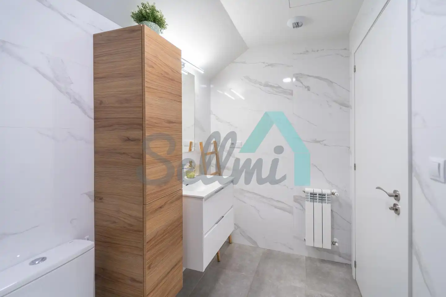 Dachboden zur Miete in Matilde De La Torre, Roces