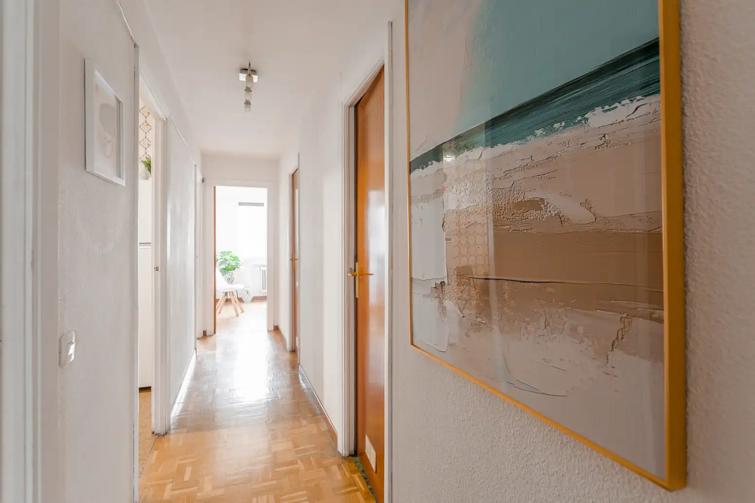 Piso en venta en  Pamplona / Iruña con Calefacción, Parquet y Terraza