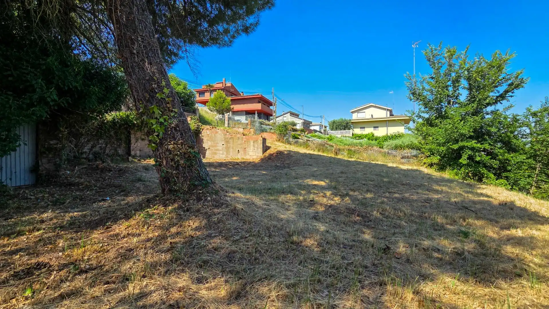 Terreny residencial en venda a Calle Cadi 309