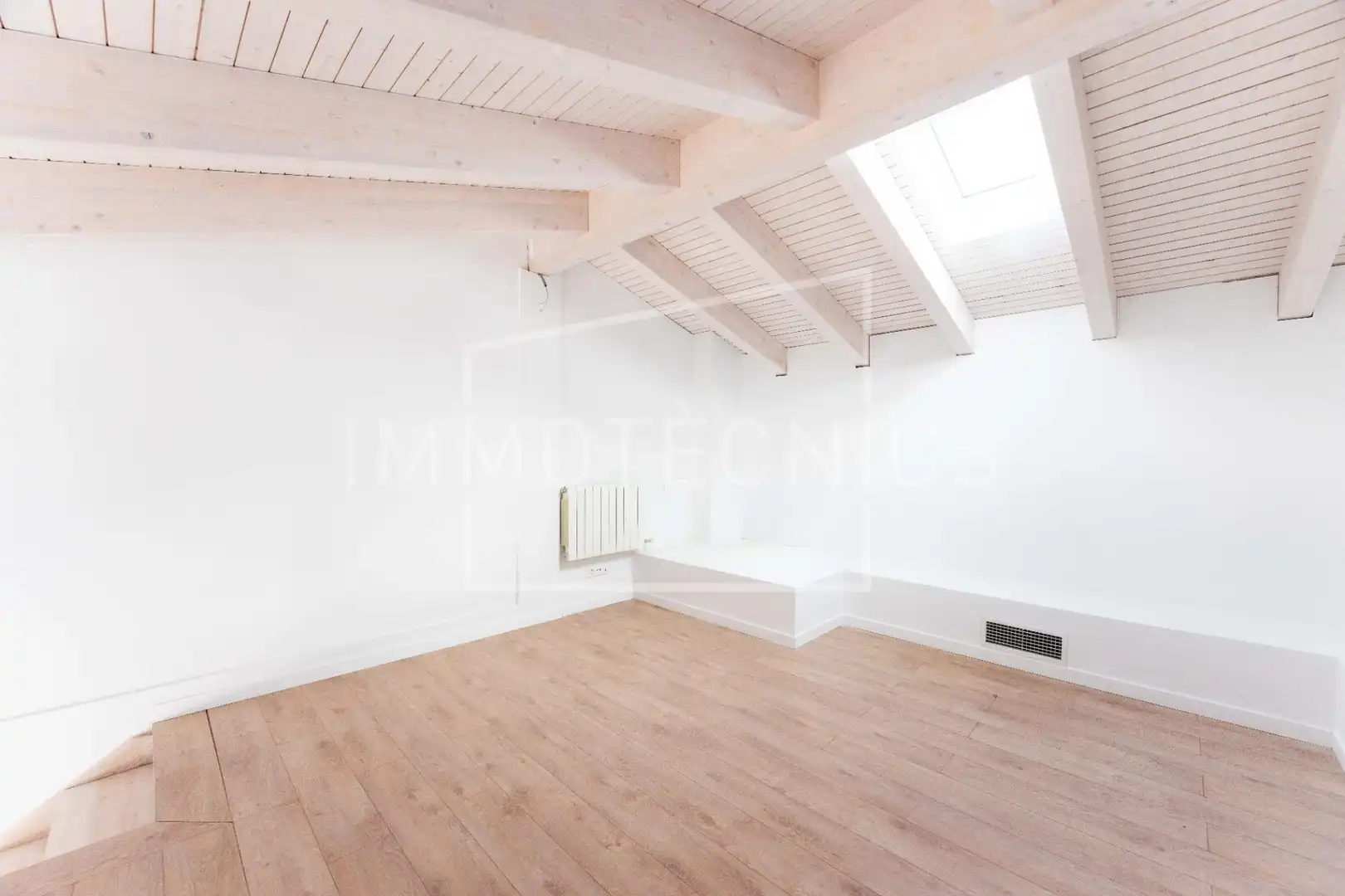 Adosado con jardín en venta en Carrer TURO DE L'HOME, imagen 23