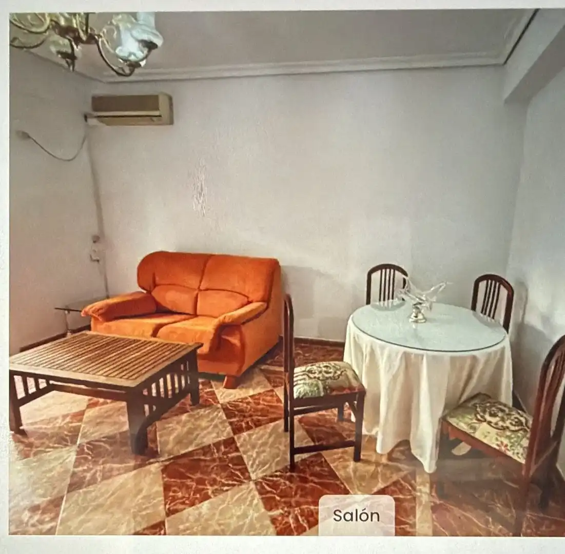 Sala d'estar de Pis de lloguer en Sevilla amb Aire condicionat, Calefacció i Terrassa