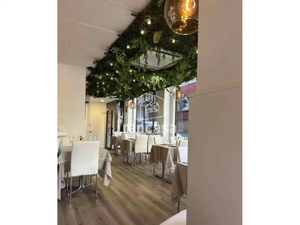 Locale commerciale in cessione a Calle Canonge Brugulat