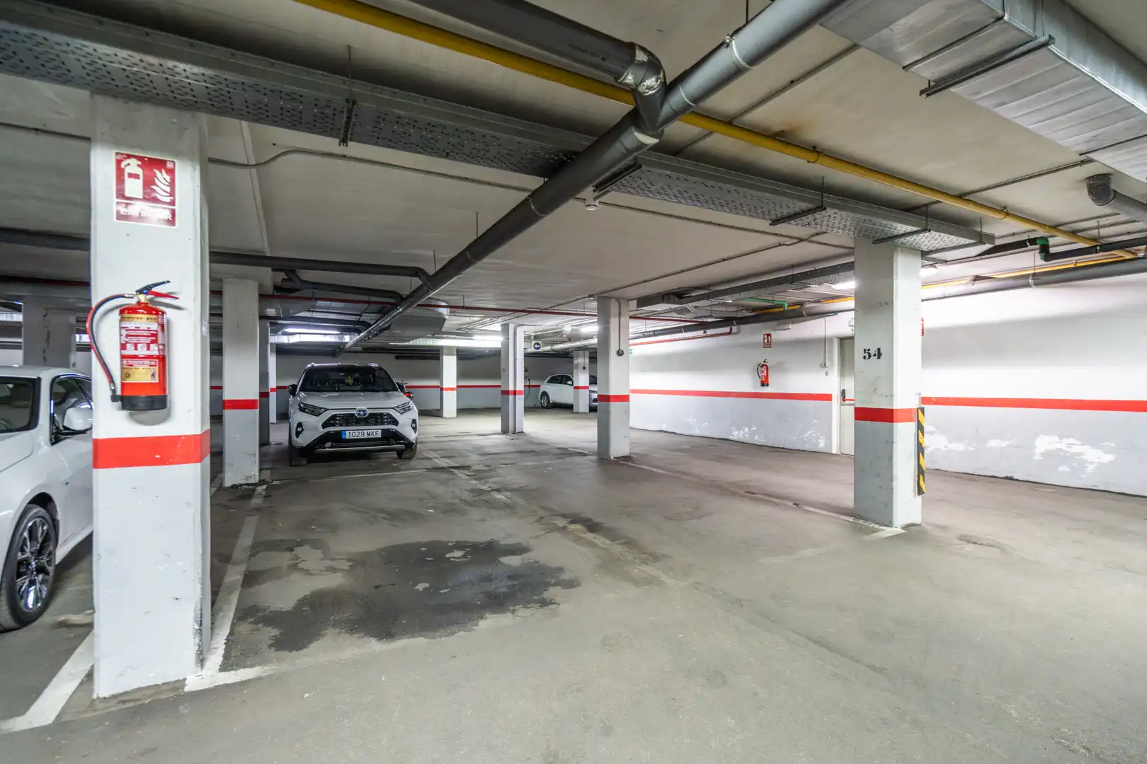 Parking of Flat for sale in Las Rozas de Madrid  with Air Conditioner, Heating and Private garden