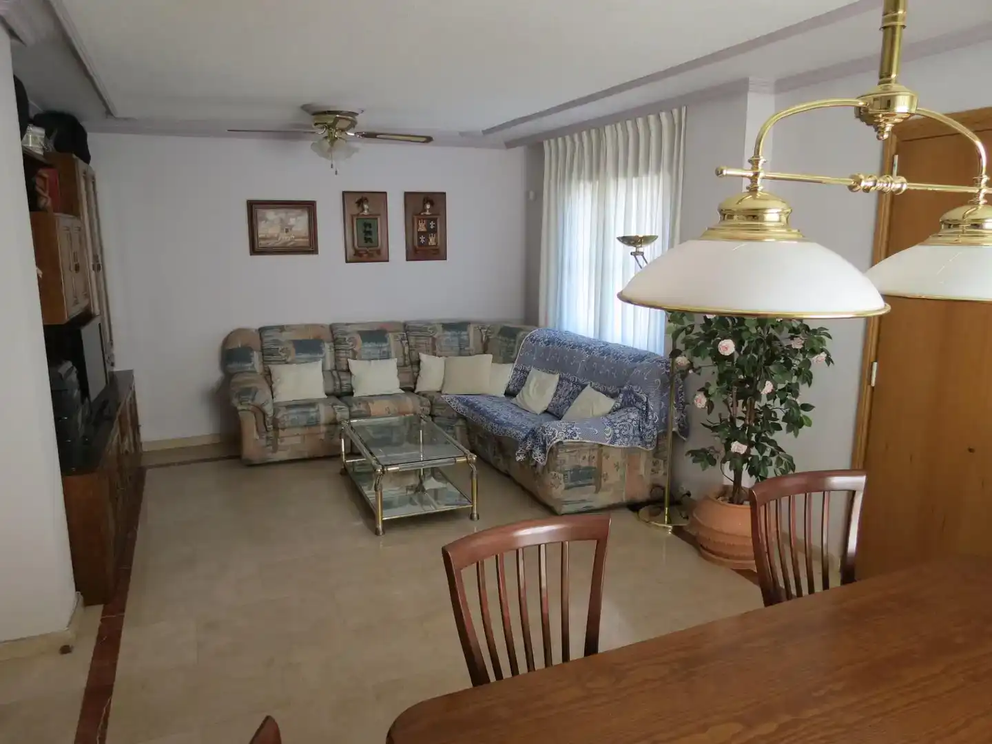 Sala d'estar de Pis en venda en Villaralbo amb Jardí privat, Parquet i Moblat