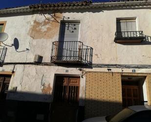 Vista exterior de Casa adosada en venda en Peal de Becerro