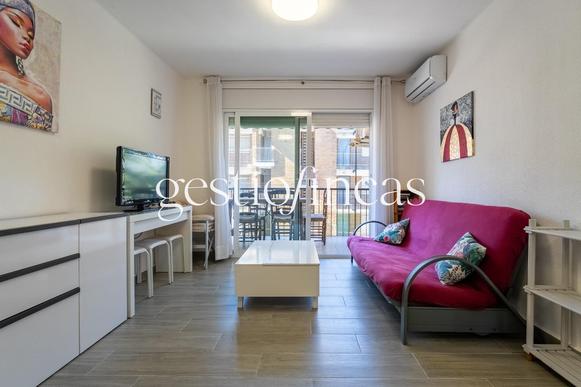 Living room of Flat for sale in Cambrils  with Air Conditioner, Heating and Private garden