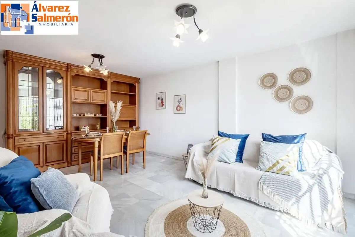 Wohnzimmer von Einfamilien-Reihenhaus zum Verkauf in Armilla