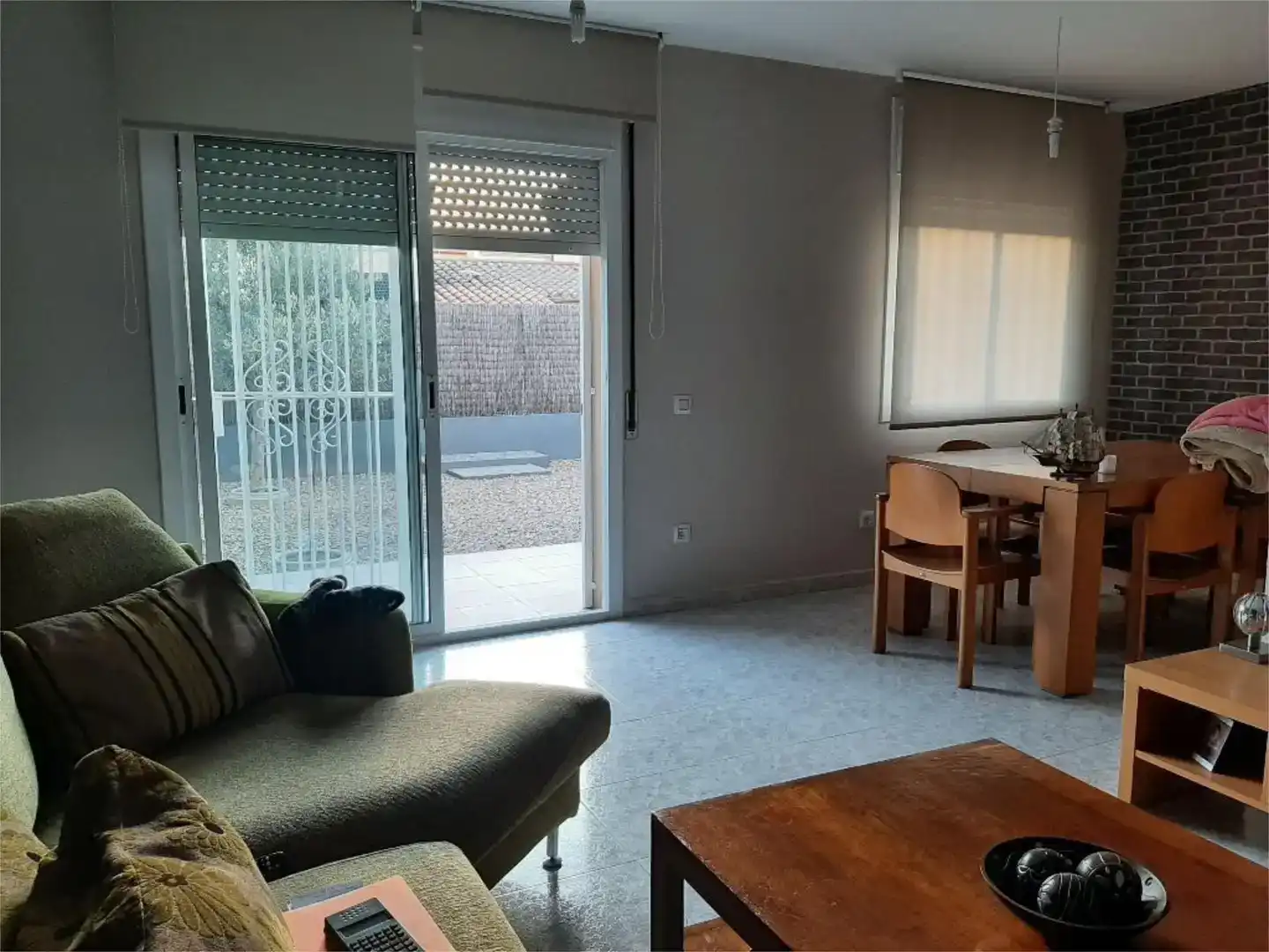 Sala d'estar de Pis en venda en Sils amb Jardí privat i Traster