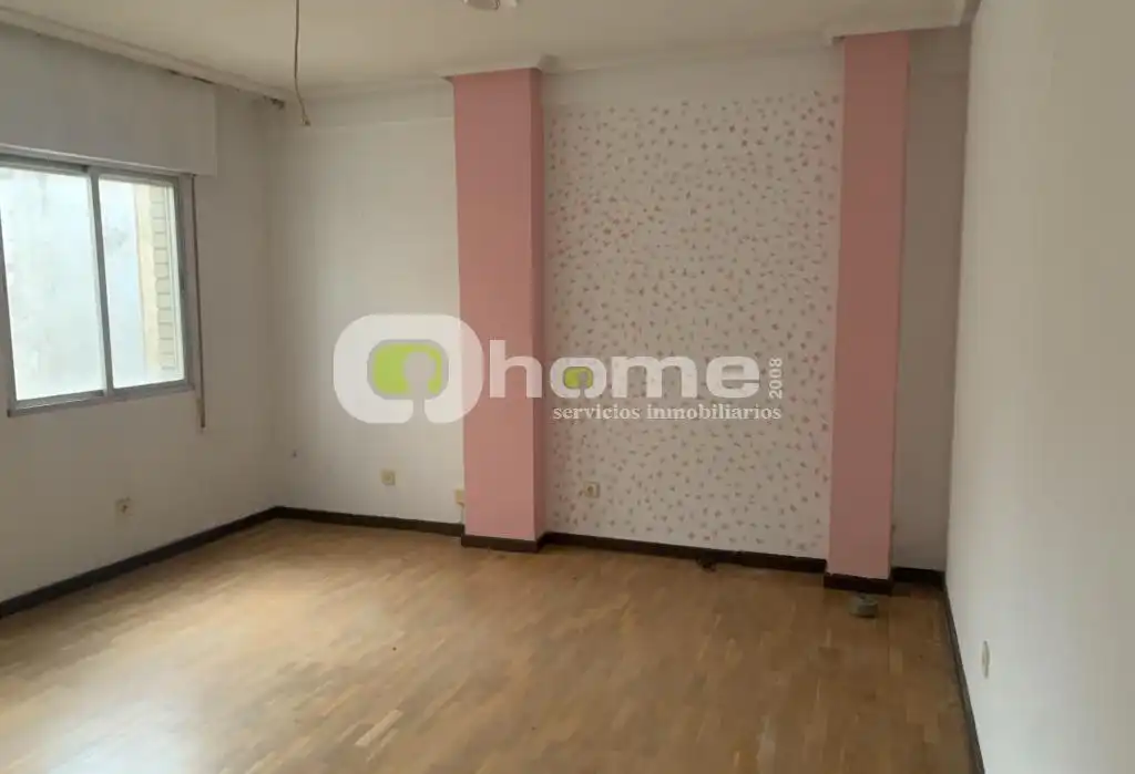 Office space with lift for sale in Casco Antiguo, imagen 2
