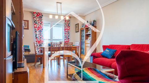 Foto 3 de Pis en venda a Calle San Blas, Santa Marta de Tormes, Salamanca