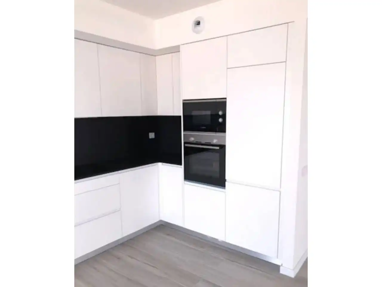 Cocina de Dúplex en venta en Badalona con Terraza, Trastero y Balcón